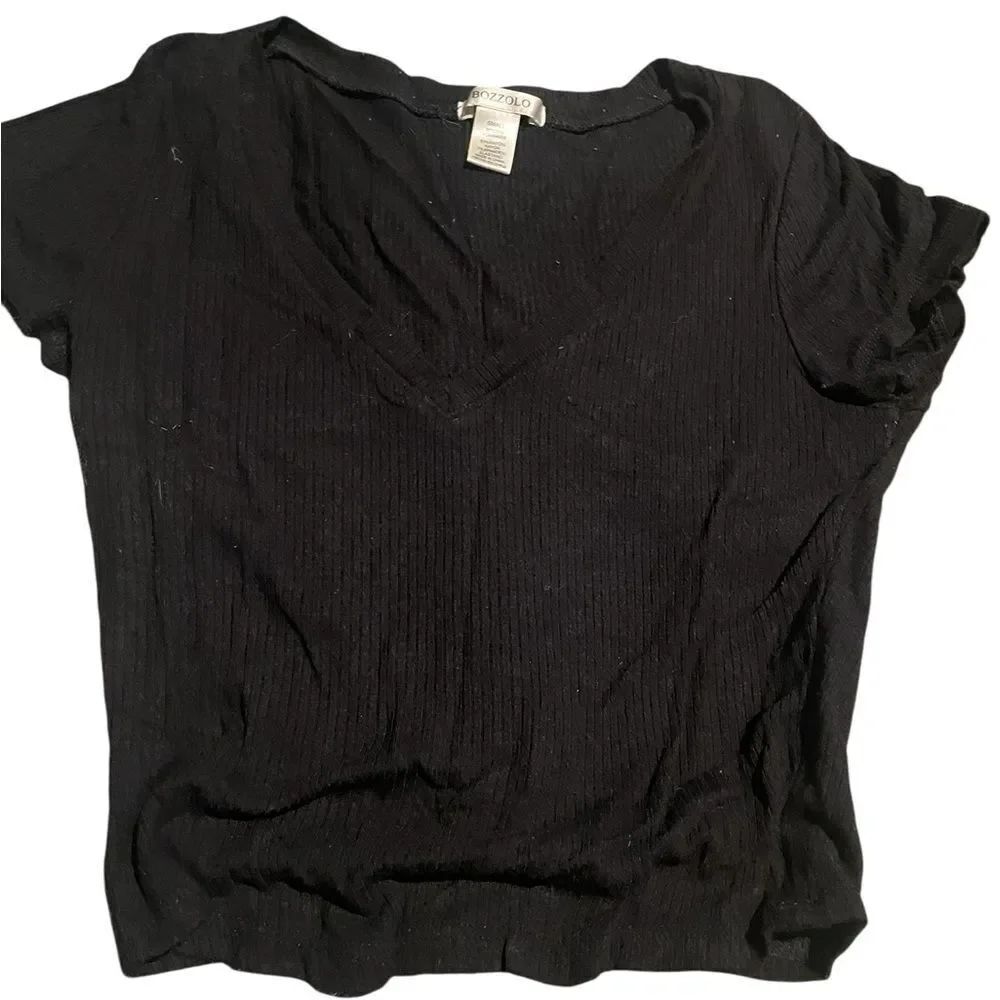 Boxzolo Black Short Sleeve V-Neck Tee size small excellent condition